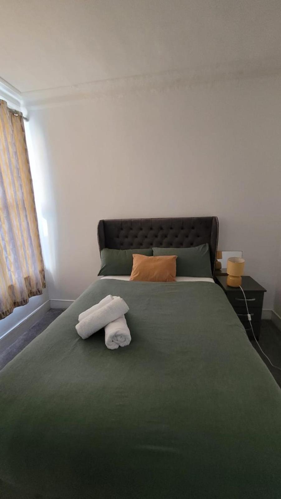 Two Bedroom Flat In Londres Extérieur photo